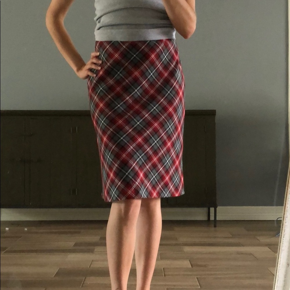 Beautiful Red, Black & Gray Plaid Skirt